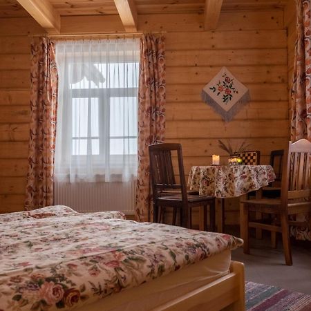Miodowa Kolonia Bed & Breakfast Bialowieza Exterior photo