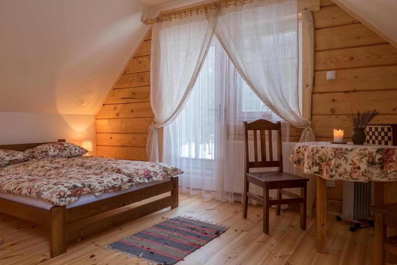 Miodowa Kolonia Bed & Breakfast Bialowieza Exterior photo