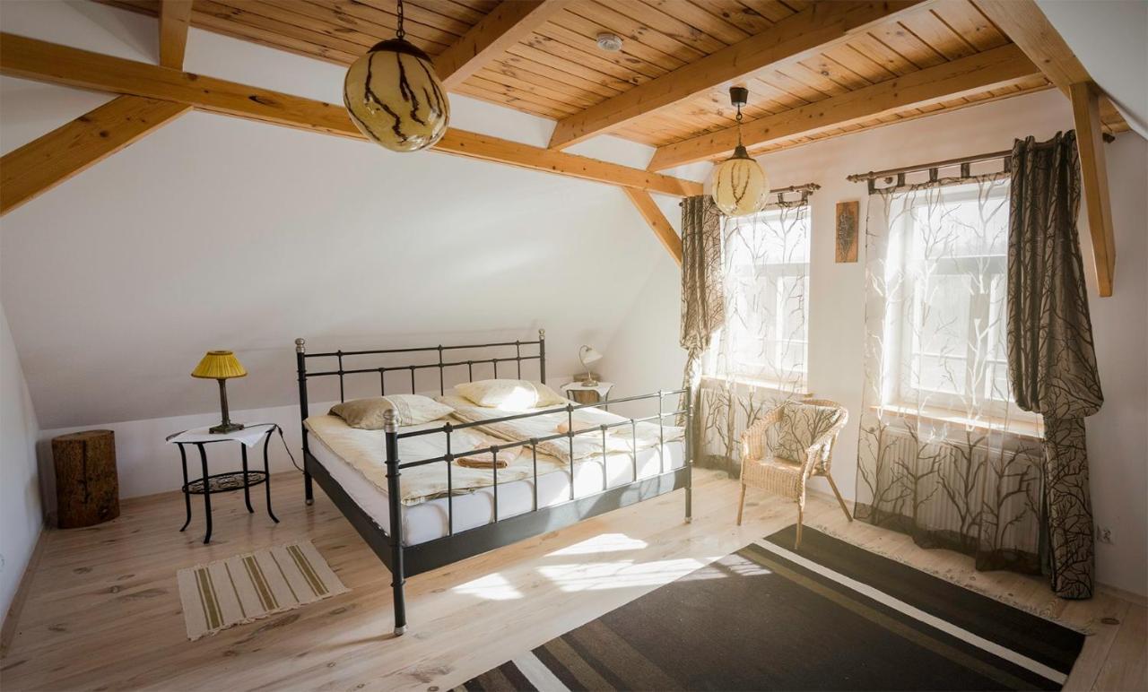 Miodowa Kolonia Bed & Breakfast Bialowieza Exterior photo